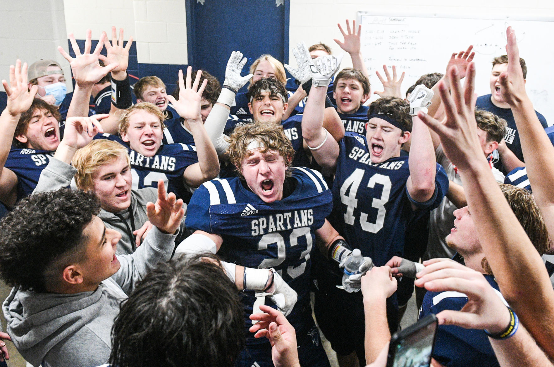 110620-qc-spt-icw-pv-football-034